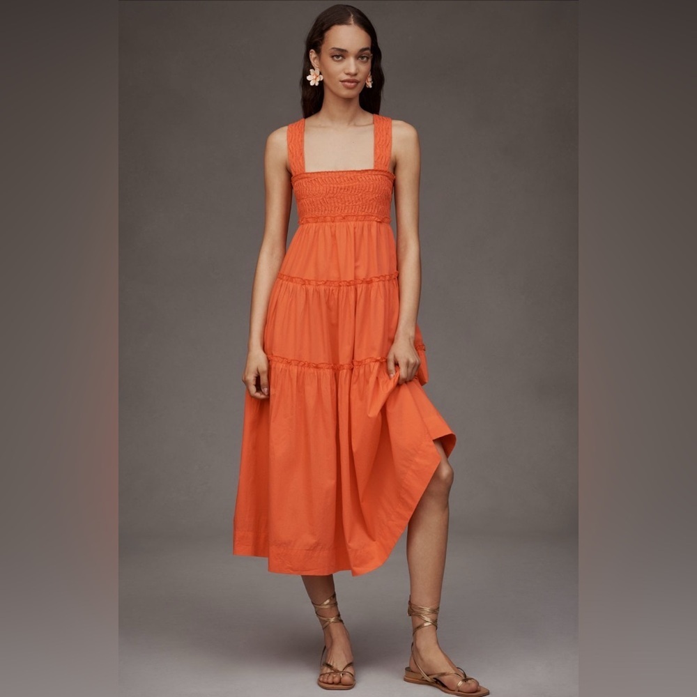 NWT! Anthropologie Hot Lava The Helena Square-Neck Smocked Tiered Midi Dress 🧵